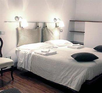 Bed & Breakfast Arco Del Lauro 3*