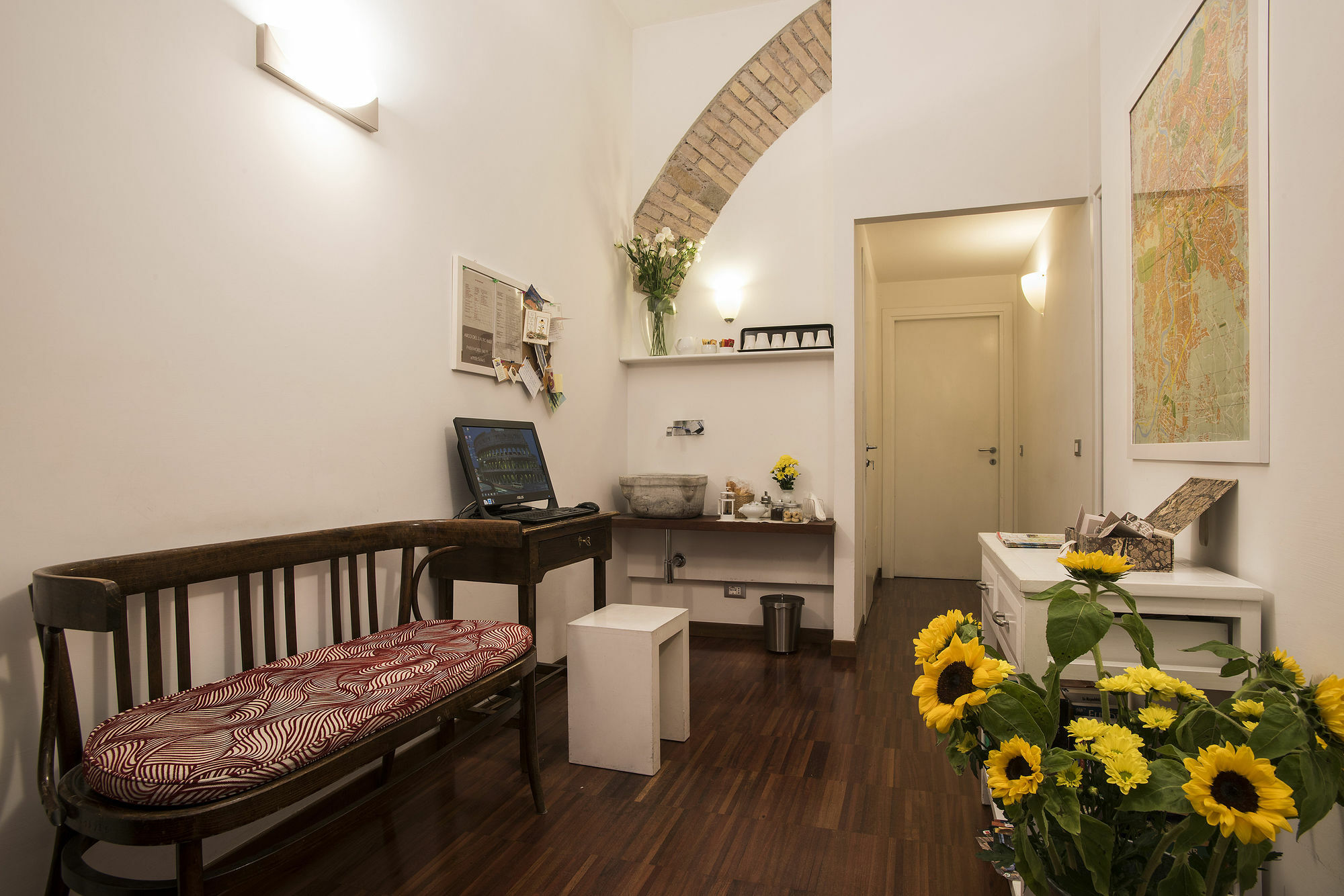 Arco Del Lauro Bed & Breakfast 3*
